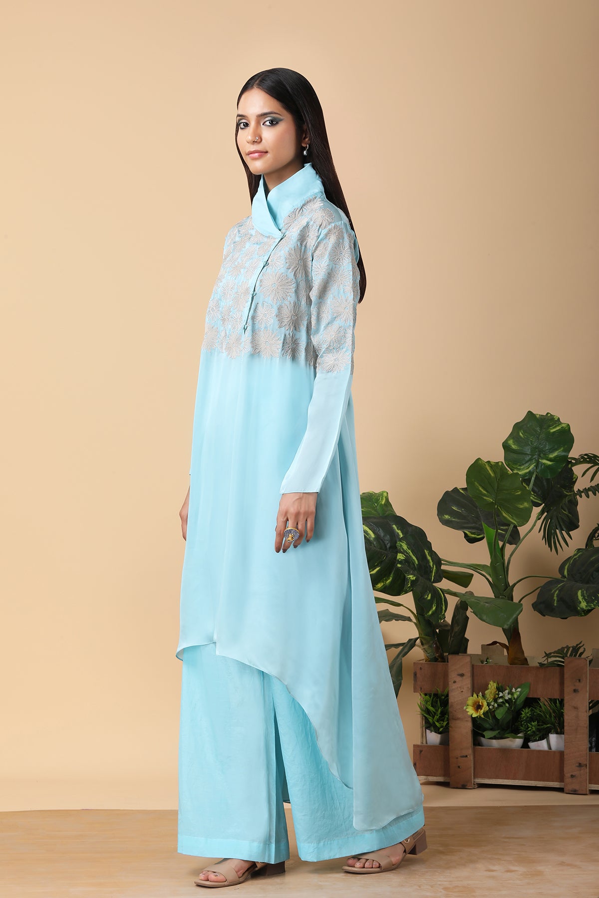 Frothy sea-colored coordinated Tunic set