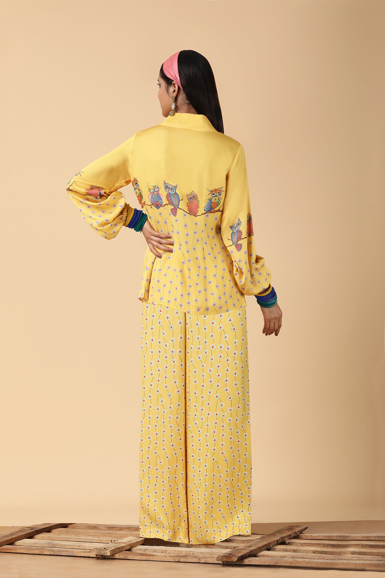 Flat collared balloon sleeve Top