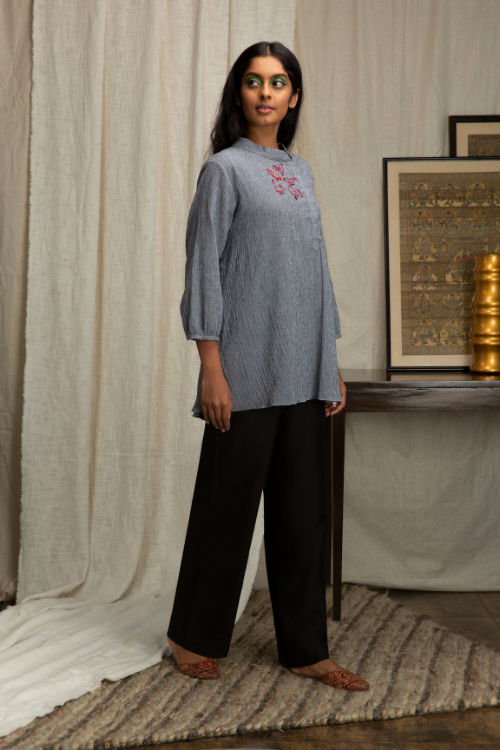 Black & White, Crimped Cotton Top