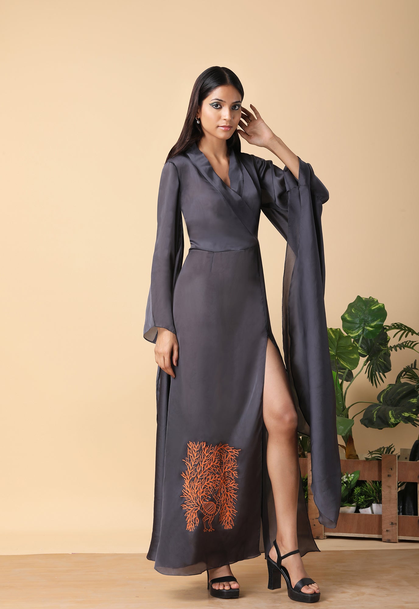 Long dress with batwing dress