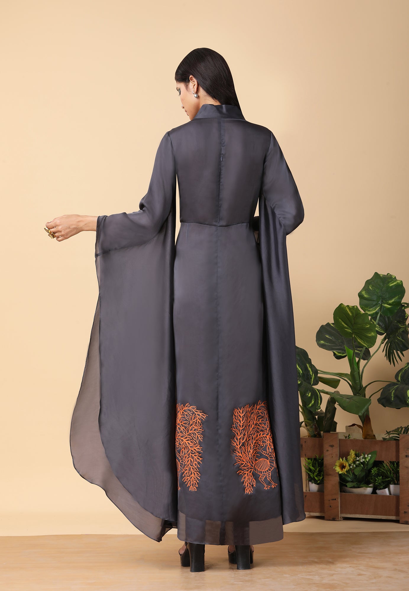 Long dress with batwing dress